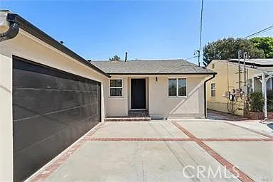 3 bed, 1590 sqft, $4,995 — Photo 2