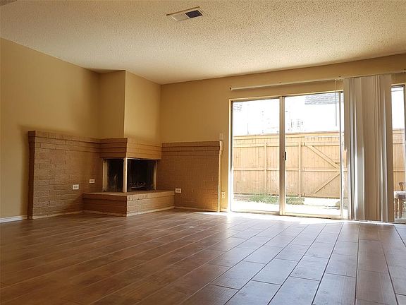 4th image of 220 Village North Dr #220