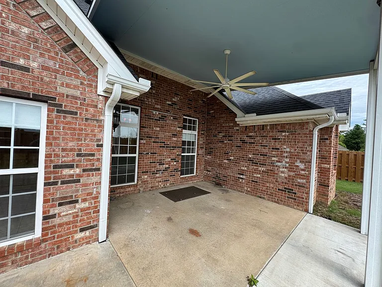 407 Lyndal Ln — Photo 41