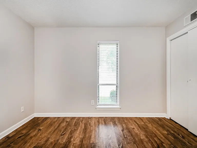 4476 Trout Valley Dr — Photo 15