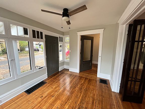 3rd image of 51 Huntington Ave
