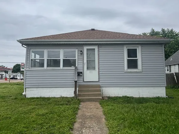 1107 Madison Ave, Wood River, IL 62095