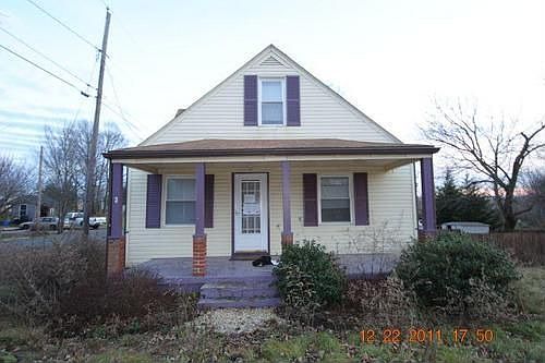 1st image of 100 Stonewall Dr