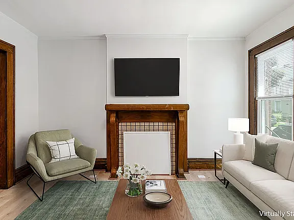 311 S 17th St #311 — Photo 4