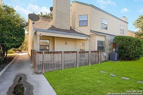 4th image of 8510 Echo Creek Ln