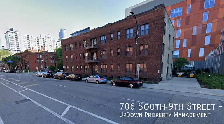 706 S 9th St — Photo 2