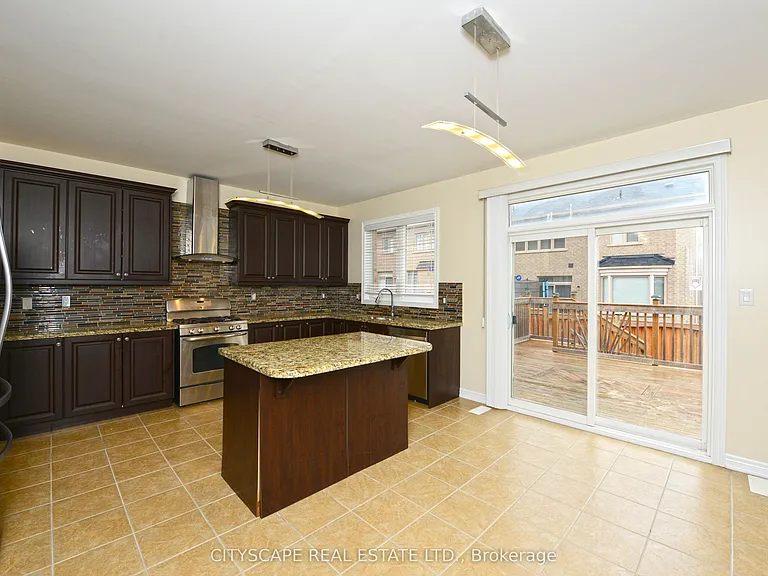 32 Fallmeadow Cir — Photo 8
