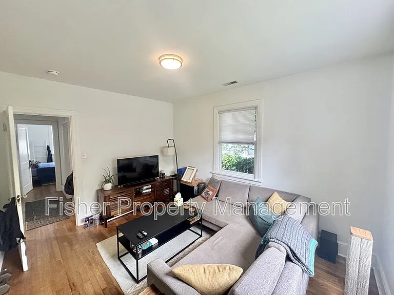 2205 Fenton St — Photo 20