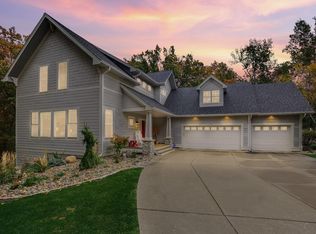 399 Locust St, Saint Paul, MN 55115