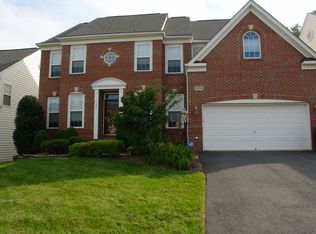 6624 Stourcliffe Ln, Haymarket, VA 20169