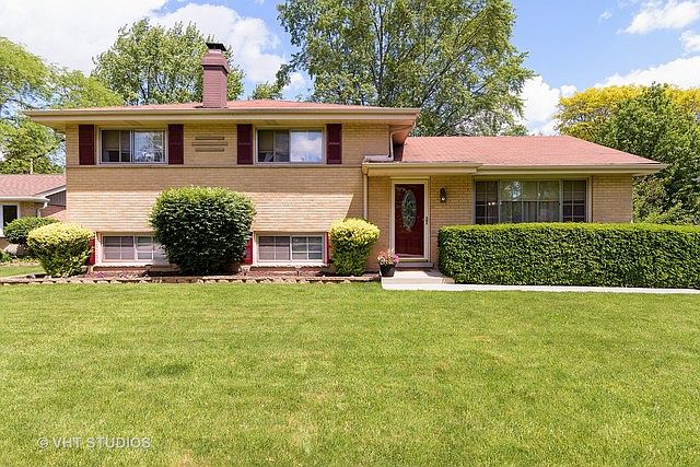1st image of 934 E Aster Ave