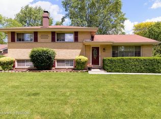 934 E Aster Ave, Palatine, IL