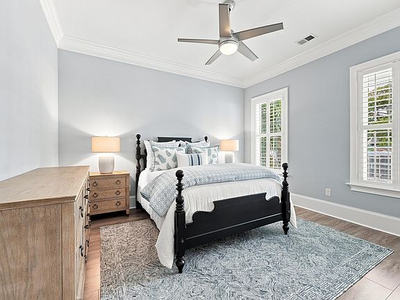 4th image of 1420 Hunters Rest Dr.