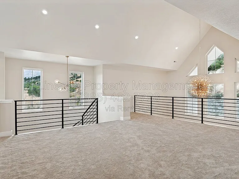 707 N 1540 E — Photo 21