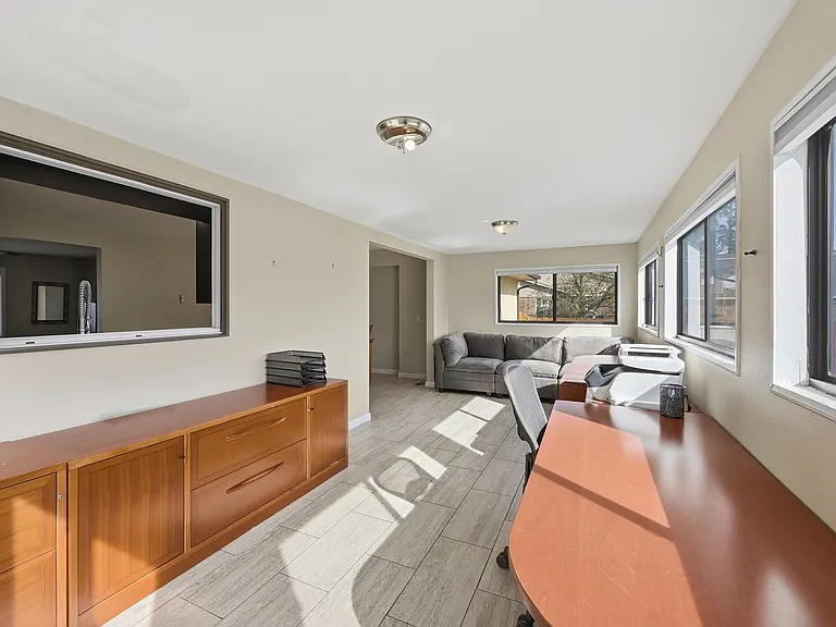 1040 S Fulton St — Photo 19