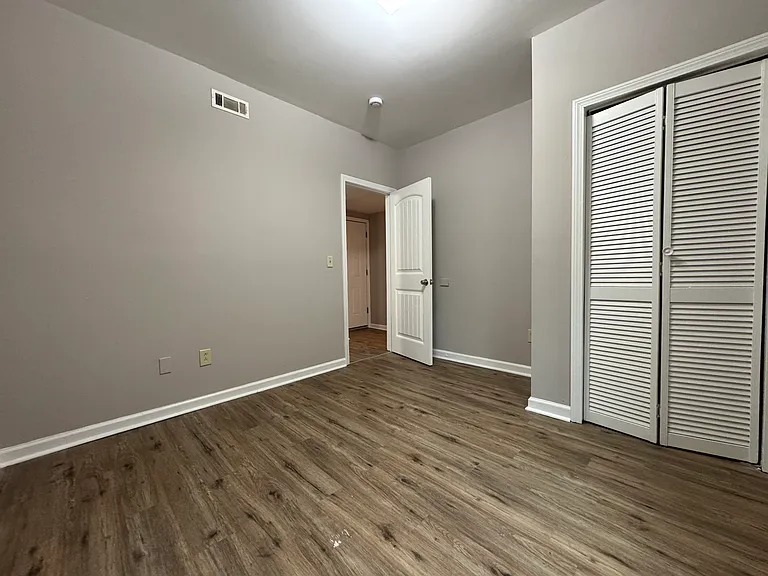 164-2B Babcock St #B2 — Photo 7