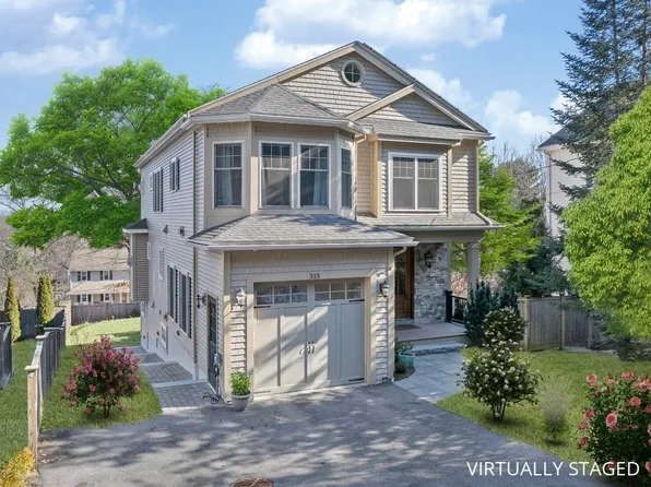 315 Prospect Hill Rd, Waltham, MA 02451