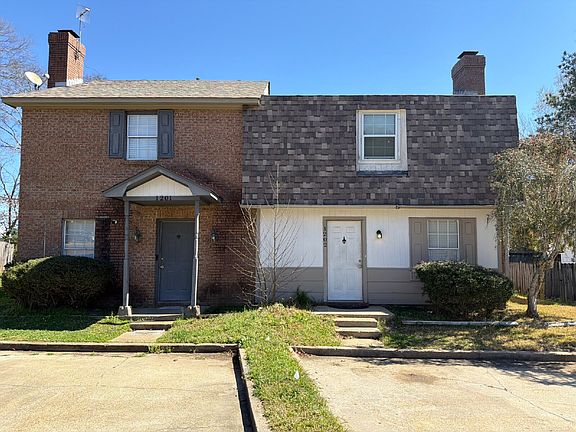 2nd image of 1202 Jamestown Way