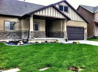 8755 N Pinehurst Dr, Eagle Mountain, UT 84005