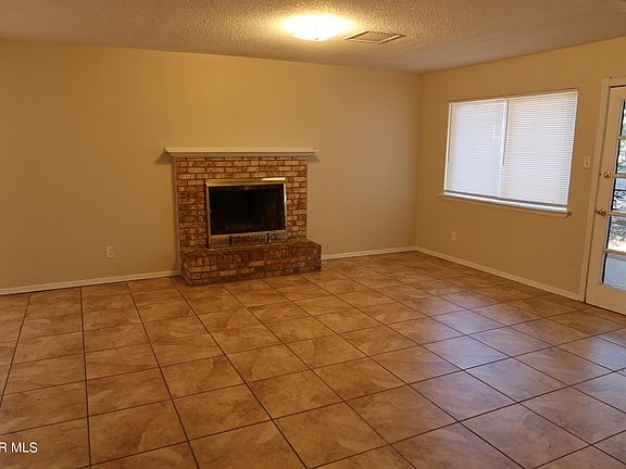 4th image of 10222 Lakeview Dr