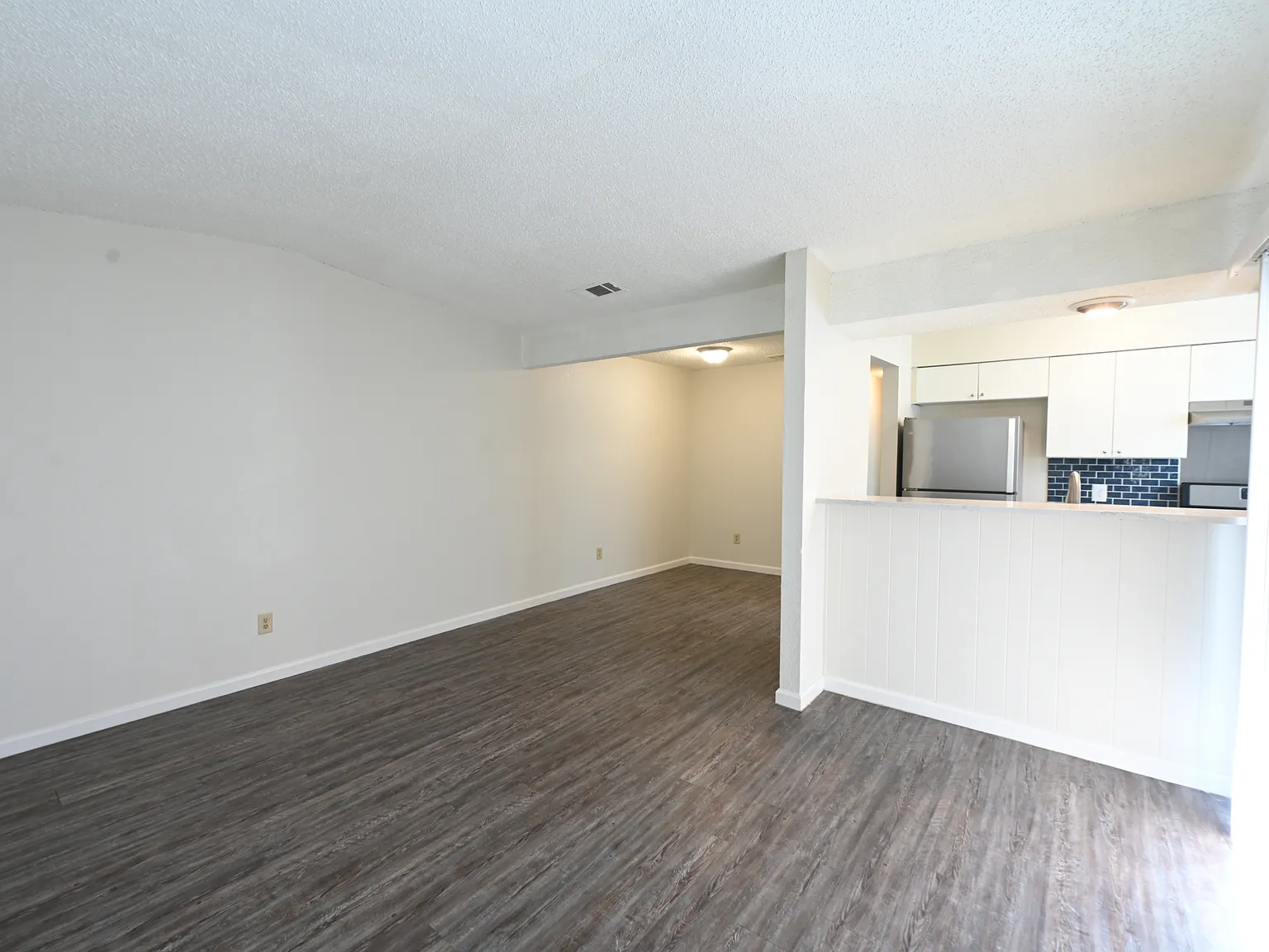 2 bed, 850 sqft, $1,550 — Photo 4