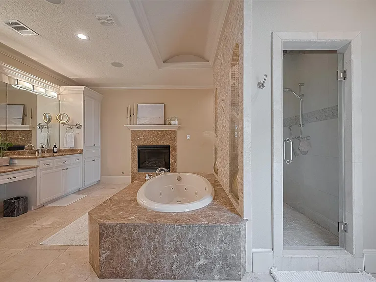 6419 Rodrigo St — Photo 32