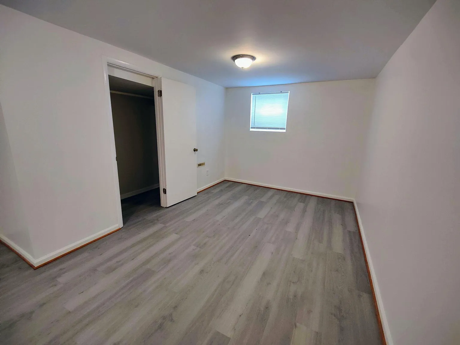 2723 Weller Rd — Photo 2