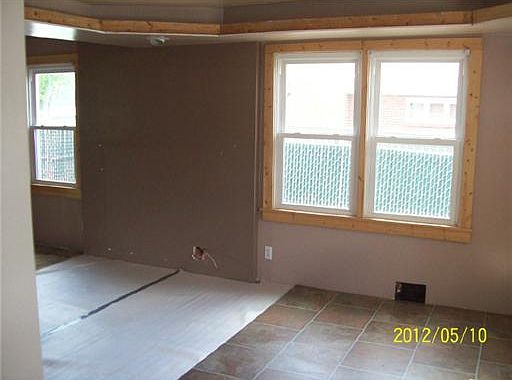 2nd image of 1608 3rd Ave