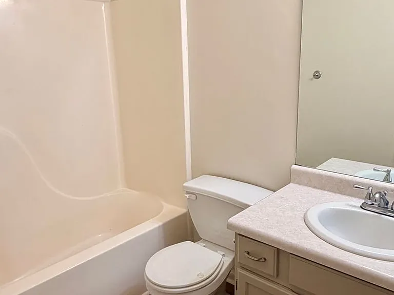 8617 Inverness Dr — Photo 6