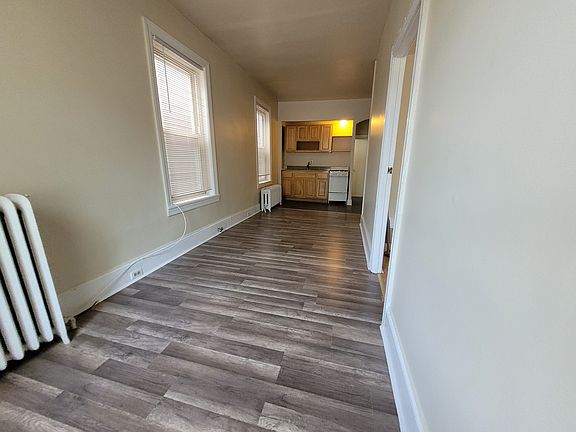 Livingroom/Kitchen (Refrigerator not shown)