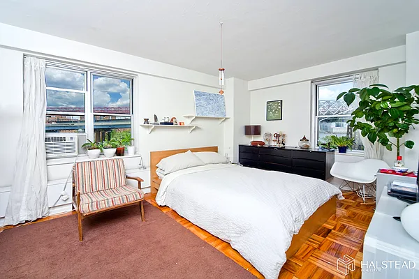 Rented by Halstead Real Estate | media 10