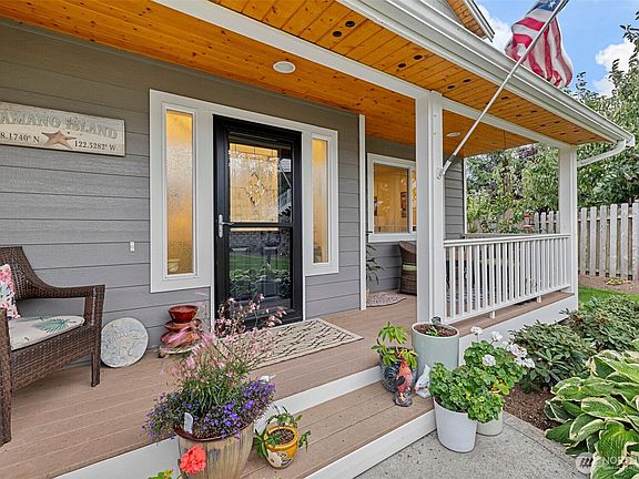 4th image of 1057 Cascade Lane