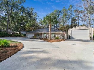 127 Dodge Rd, Saint Simons Island, GA 31522