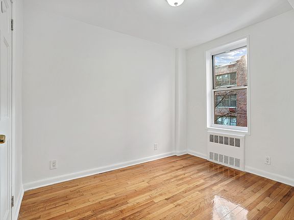 3rd image of 401 W 56th St APT 3P
