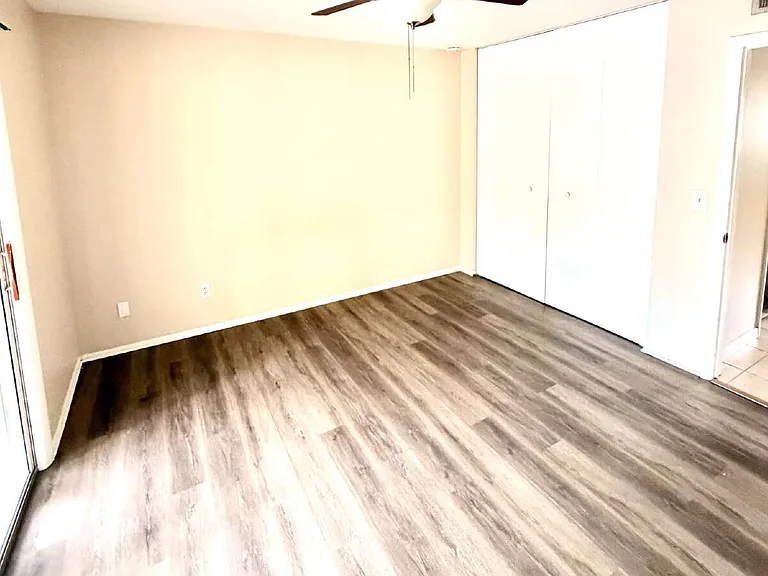 3206 W Azeele St #100 — Photo 13