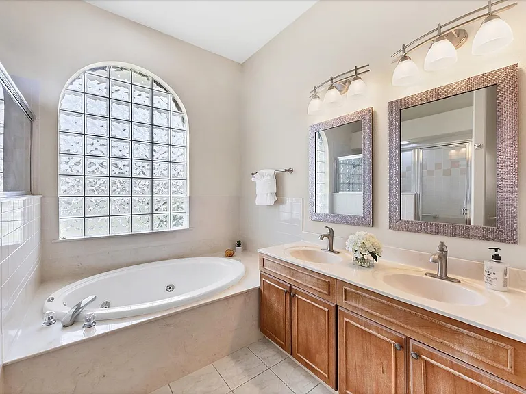 6392 Woodbirch Pl — Photo 21