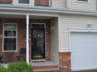 5 Rhodora Ter, Windsor, CT 06095