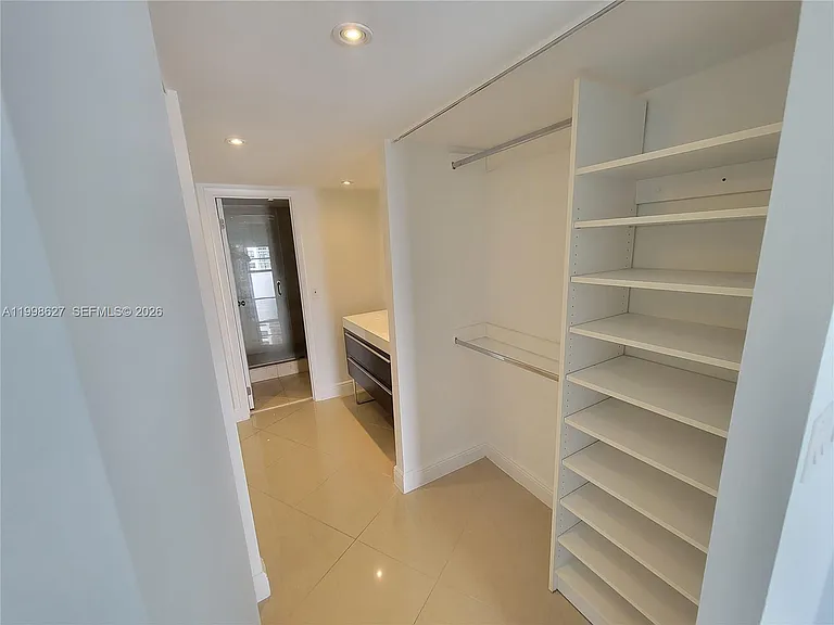 3301 N Country Club Dr #811 — Photo 6