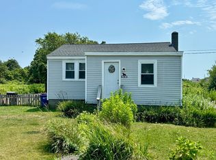 9 Starboard Dr, Fairhaven, MA 02719