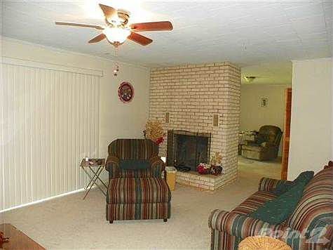 2nd image of 5001 Linwood Dr