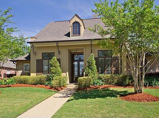 8707 Grand View Dr, Baton Rouge, LA 70809