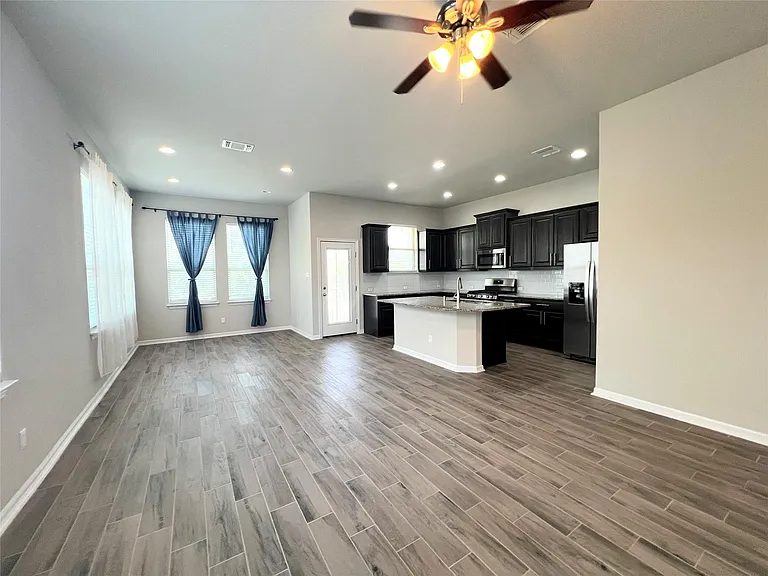 2101 Dillon Pond Ln #B — Photo 33