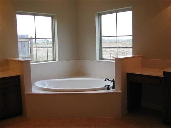5th image of 6516 Pointe Park Dr