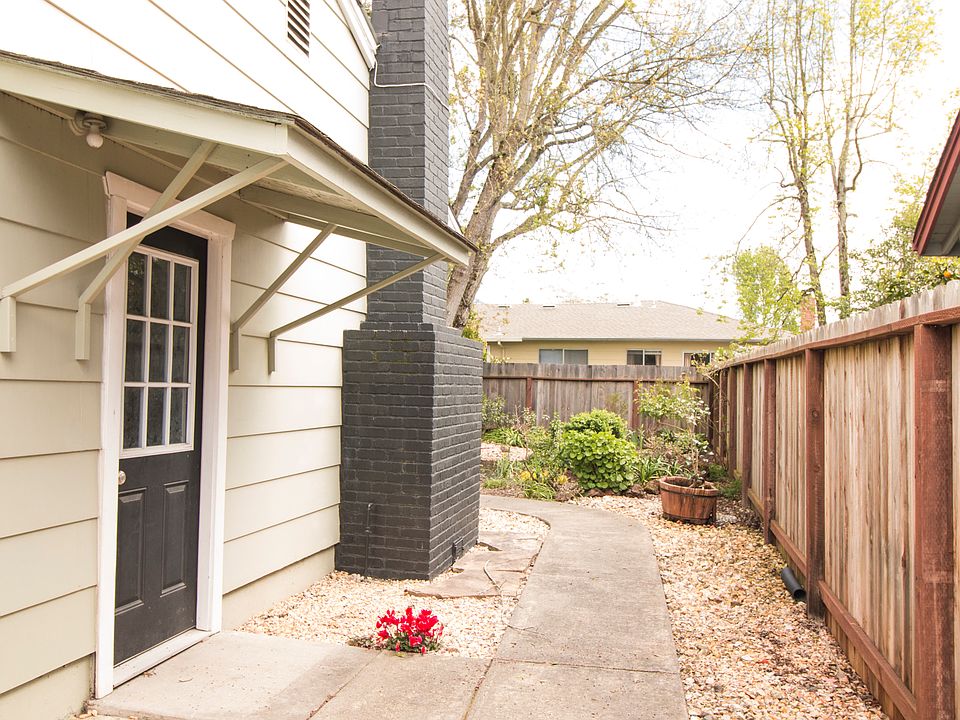 Side yard