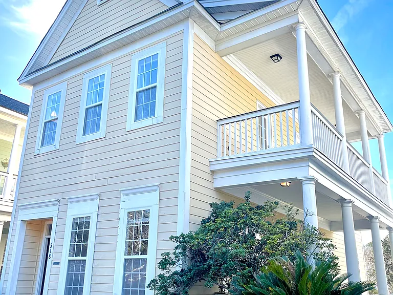 318 White Gables Dr — Photo 1