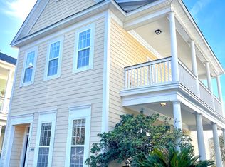 318 White Gables Dr, Summerville, SC 29483