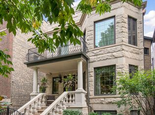3651 N Lakewood Ave, Chicago, IL 60613