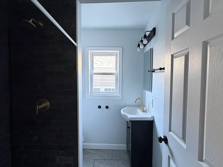 59 N 15th St #3 — Photo 13