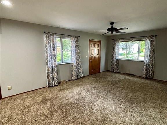 2nd image of 332 Lacombe Dr