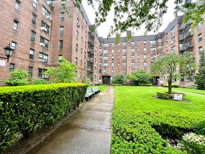 2240 Burnett St APT 3B, Brooklyn, NY, 11229